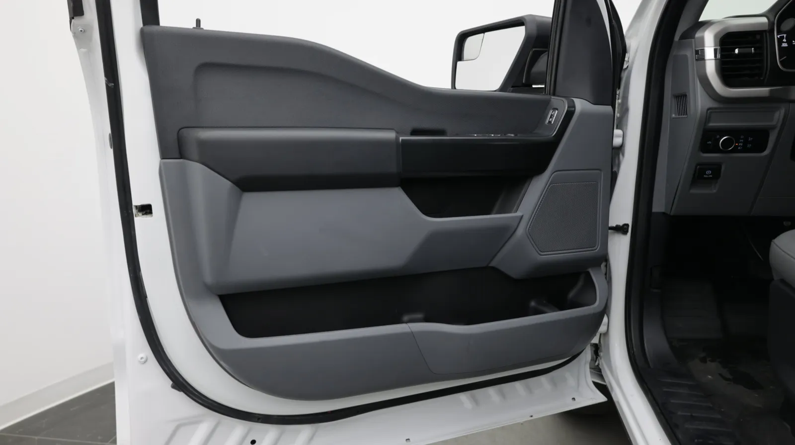 Ford F-150 photo 14