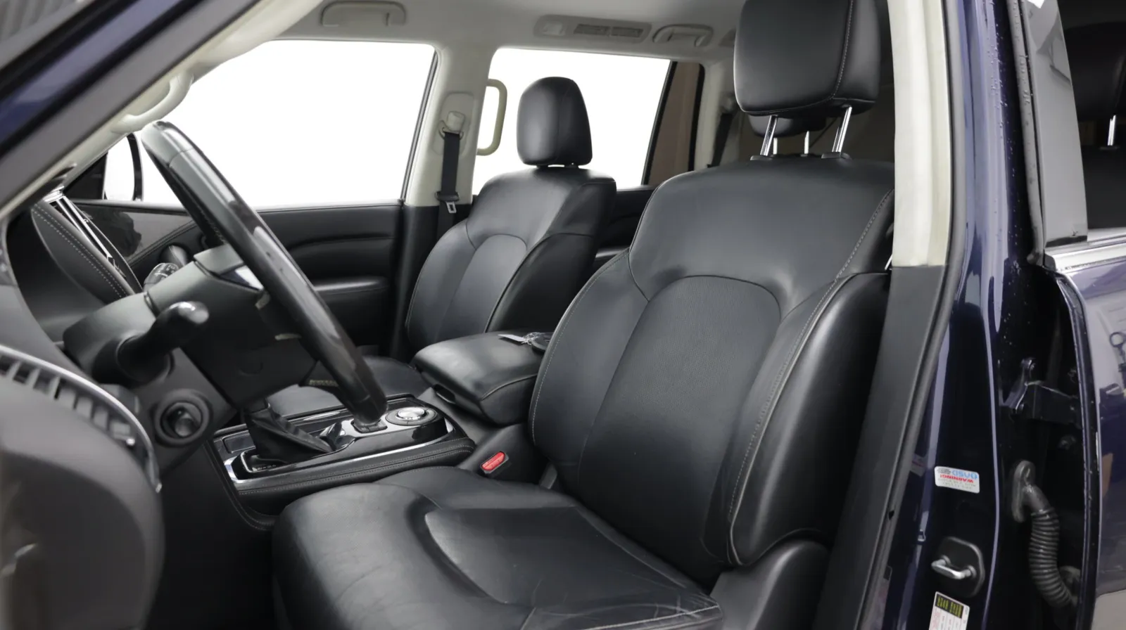 Infiniti QX80 photo 34