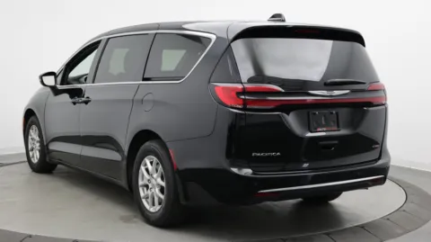 More photos of 2025 Chrysler Pacifica Select at Auto Boutique Florida, FL