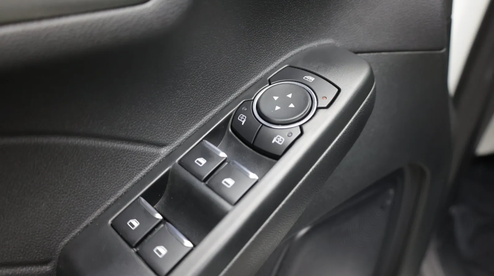 Ford Escape photo 15
