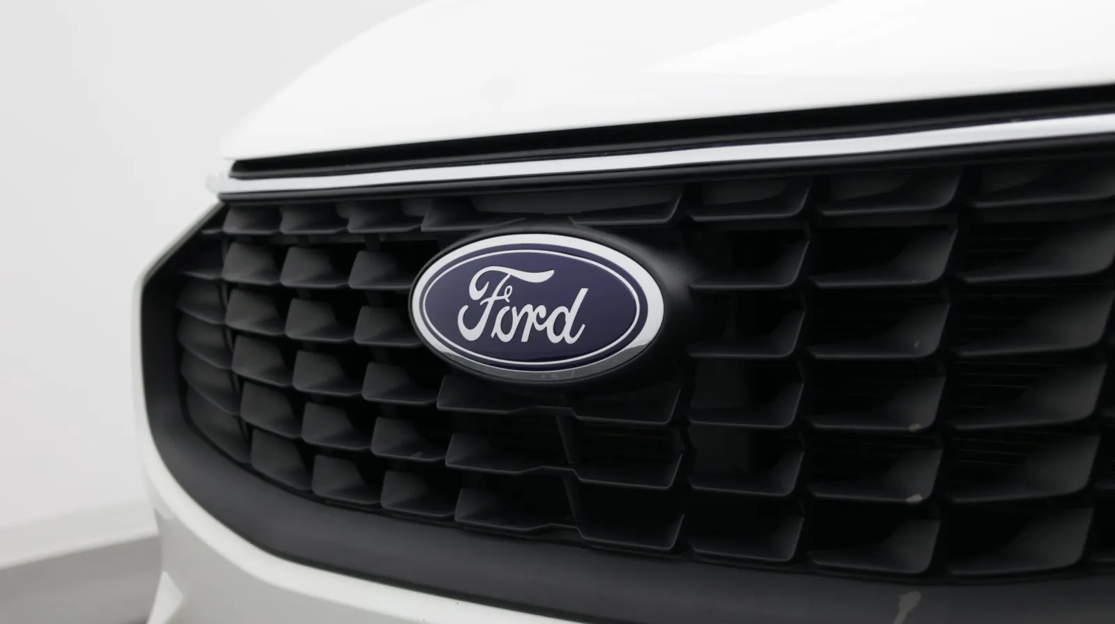 Ford Escape photo 9