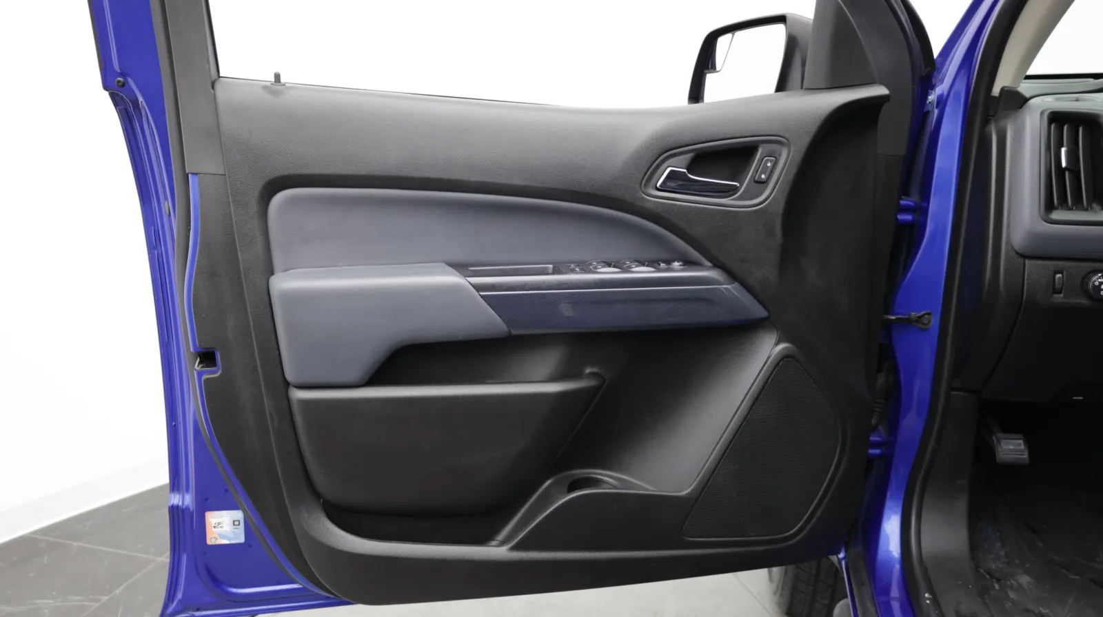 Chevrolet Colorado photo 12