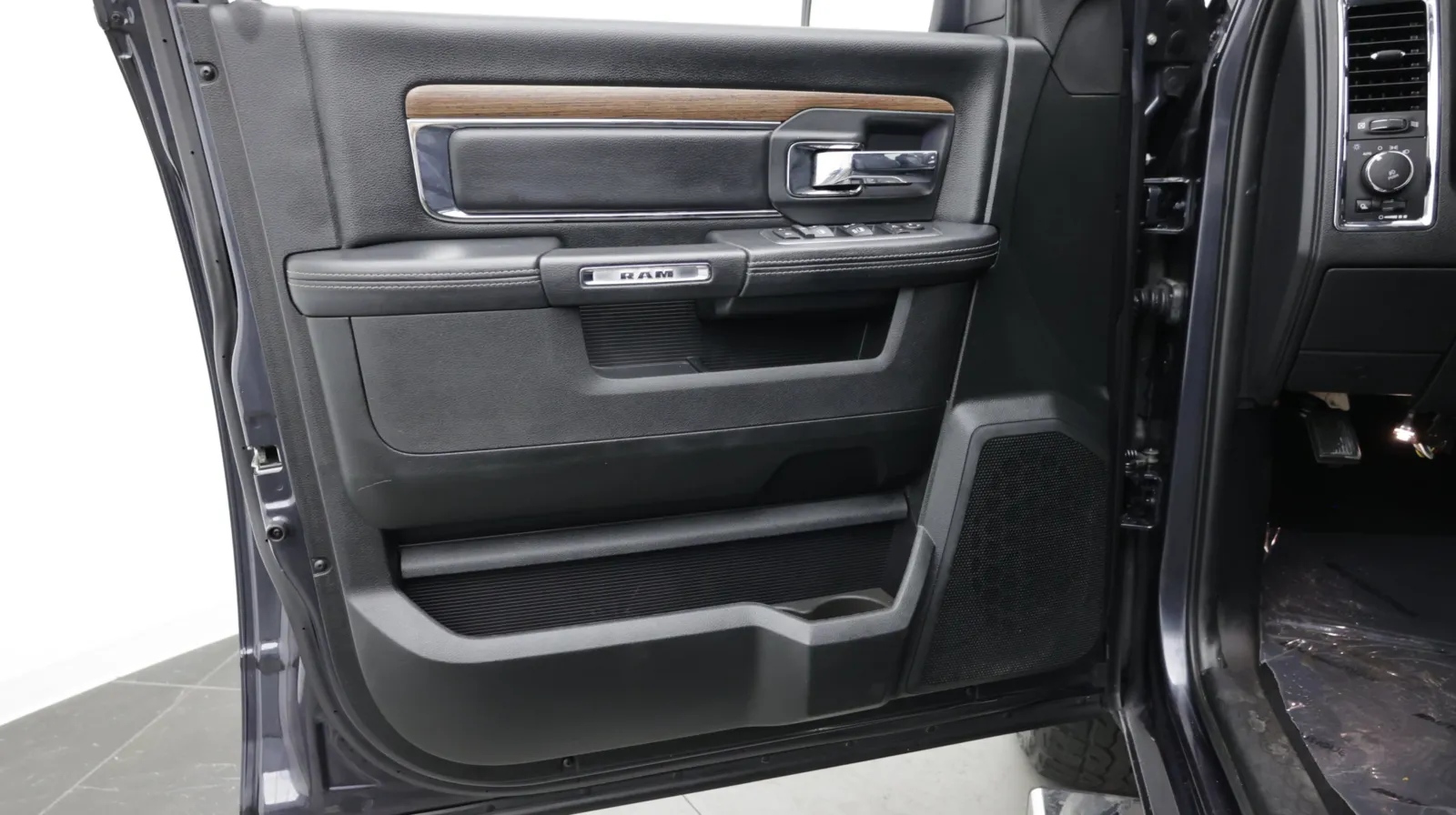 Ram 1500 photo 14