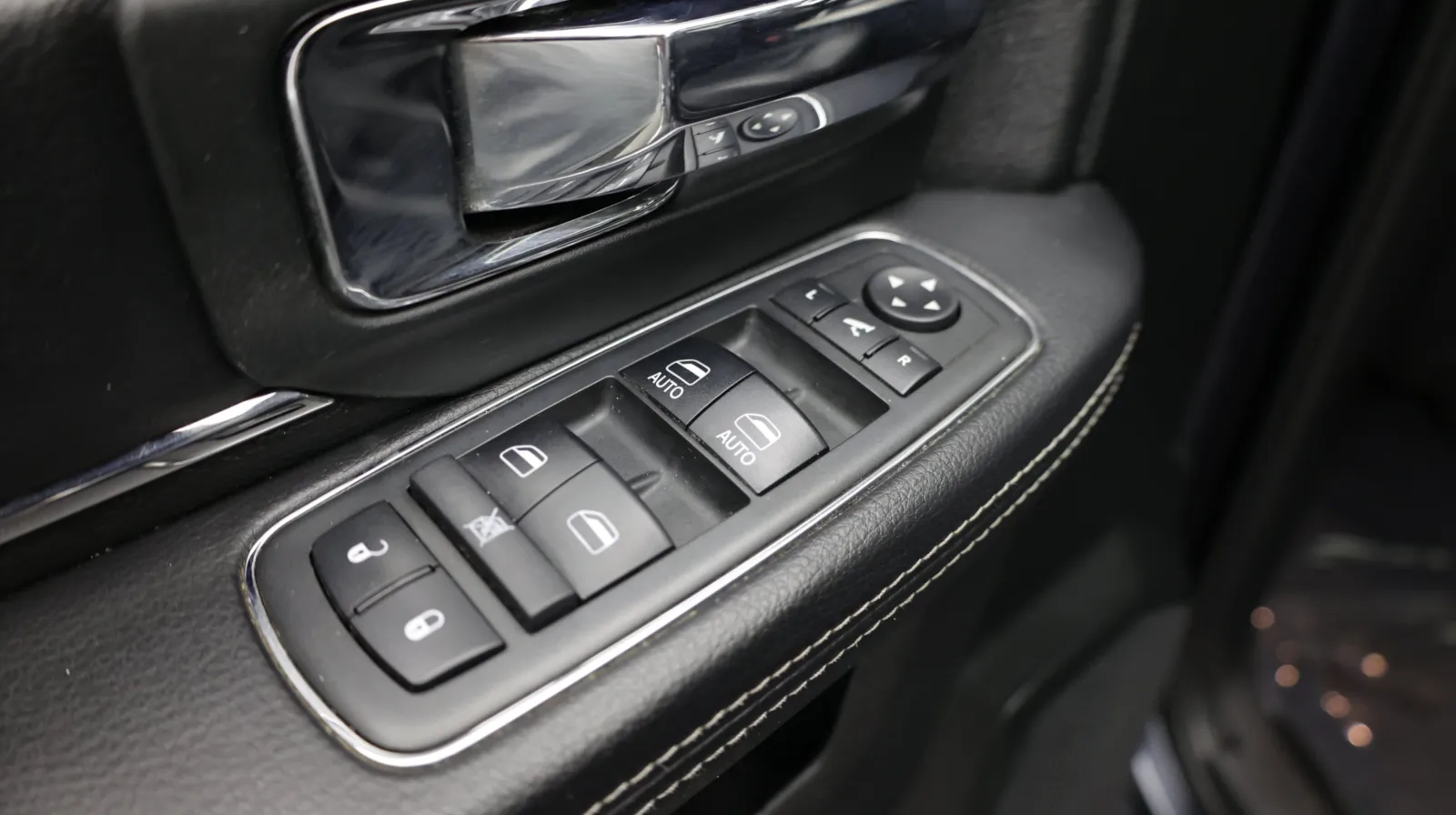 Ram 1500 photo 15