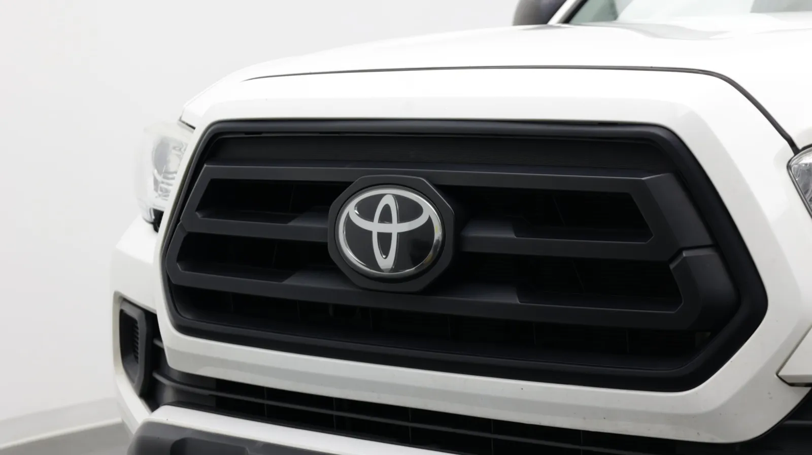 Toyota Tacoma photo 8
