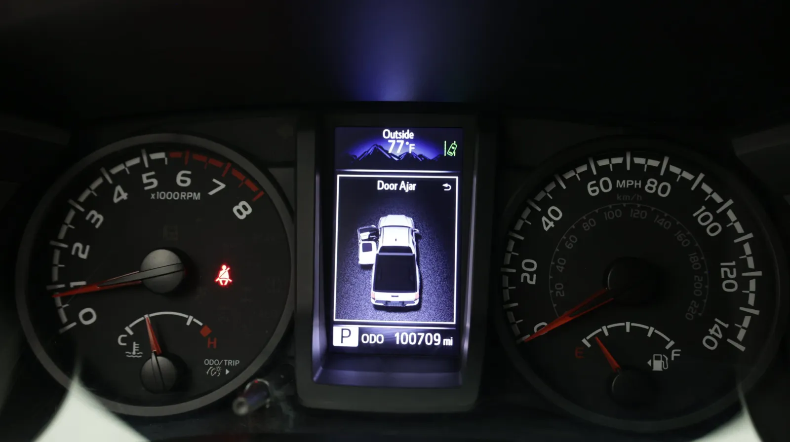 Toyota Tacoma photo 23