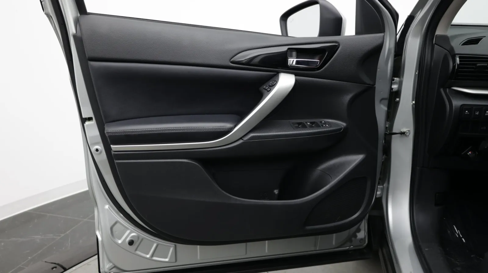 Mitsubishi Eclipse Cross photo 12