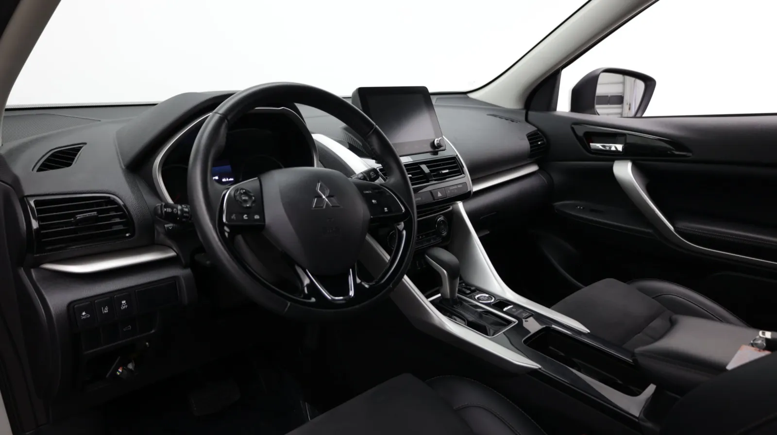 Mitsubishi Eclipse Cross photo 13