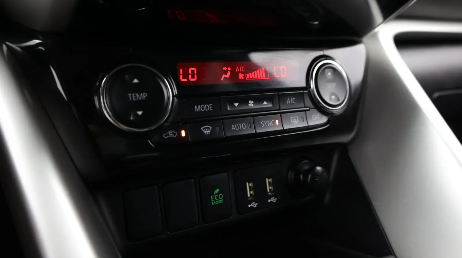 Mitsubishi Eclipse Cross photo 22