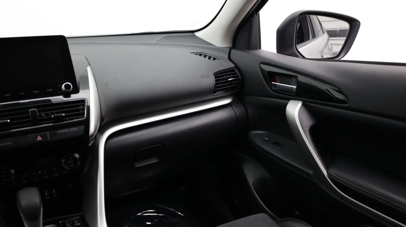 Mitsubishi Eclipse Cross photo 32