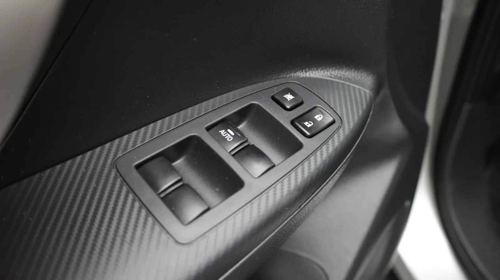 Mitsubishi Eclipse Cross photo 15