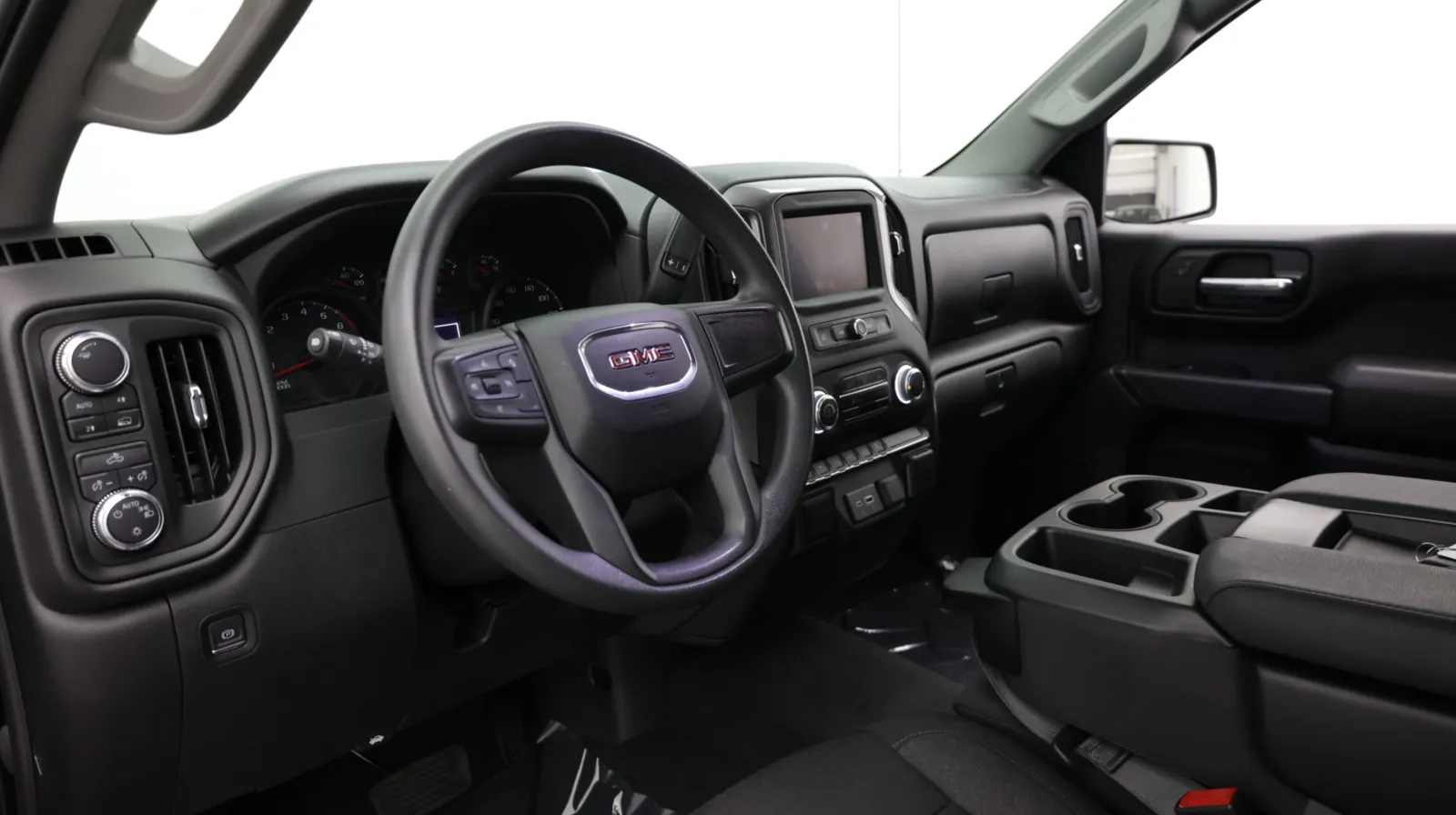 GMC Sierra photo 11
