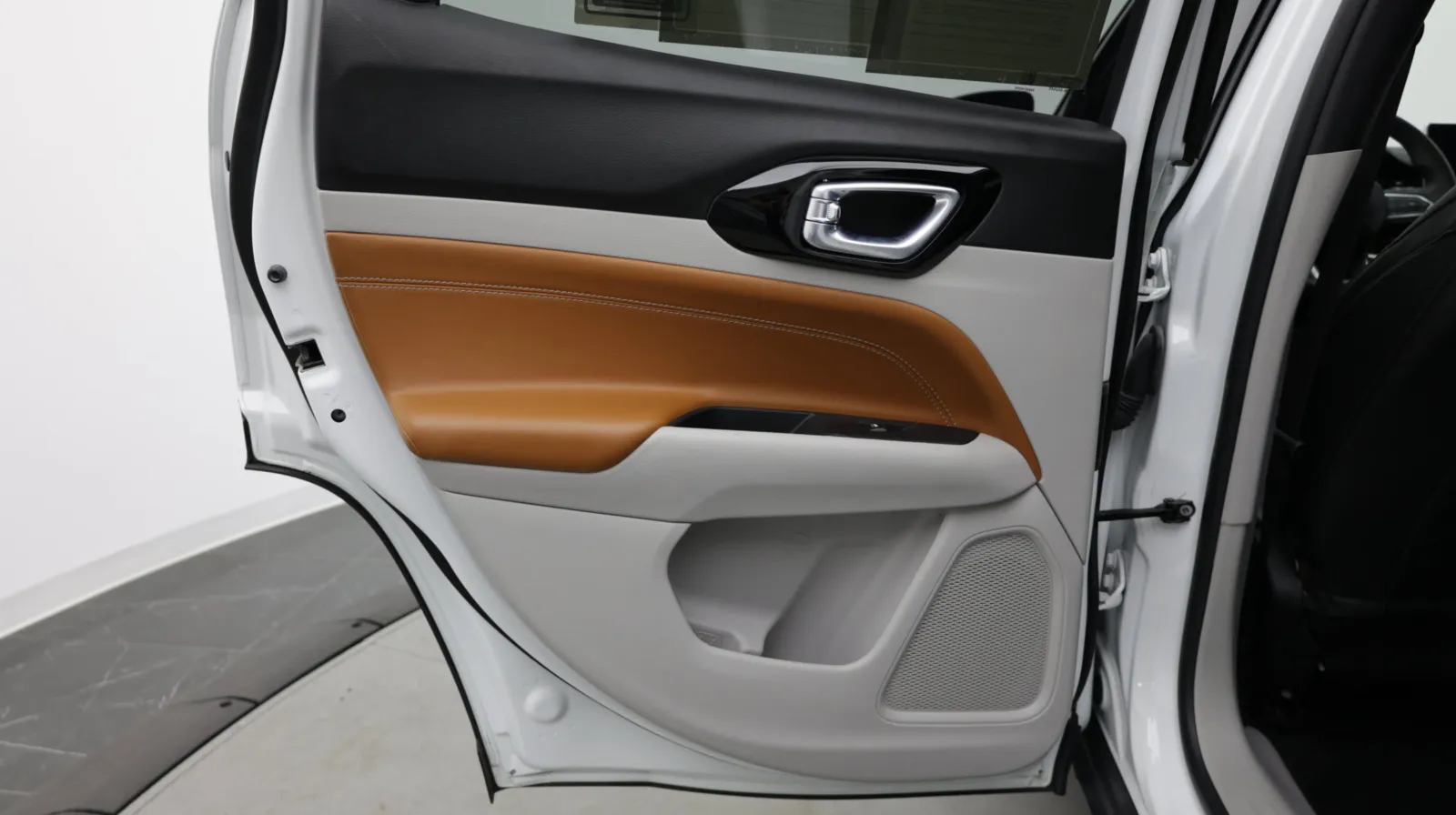 Jeep Compass photo 23