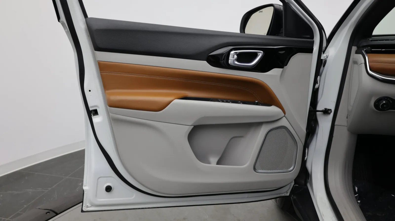 Jeep Compass photo 10
