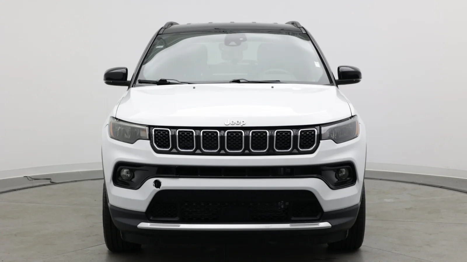 Jeep Compass photo 2