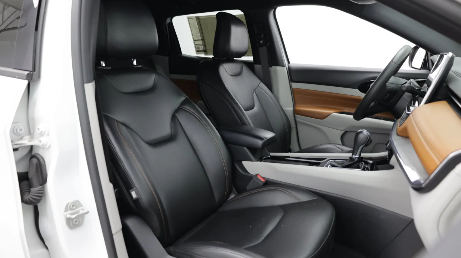 Jeep Compass photo 30