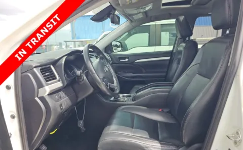 More photos of 2019 Toyota Highlander XLE at Auto Boutique Florida, FL