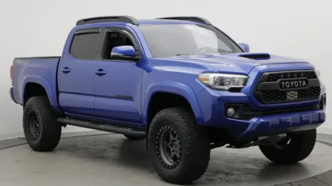 Another view of 2018 Toyota Tacoma TRD Sport for sale in Jacksonville, FL at Auto Boutique Florida