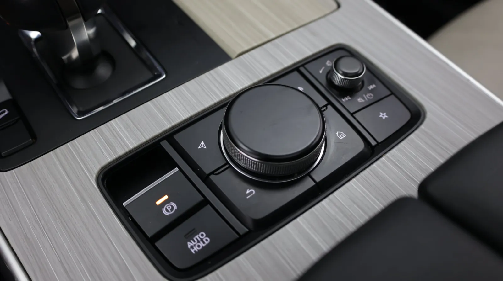 Mazda CX-90 photo 18