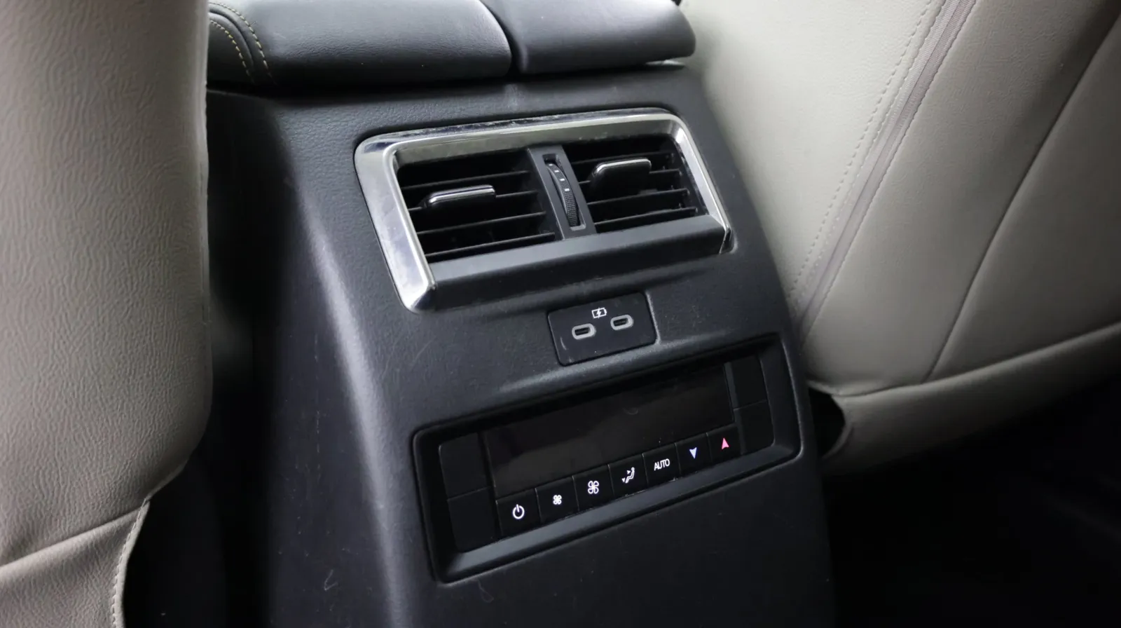 Mazda CX-90 photo 27