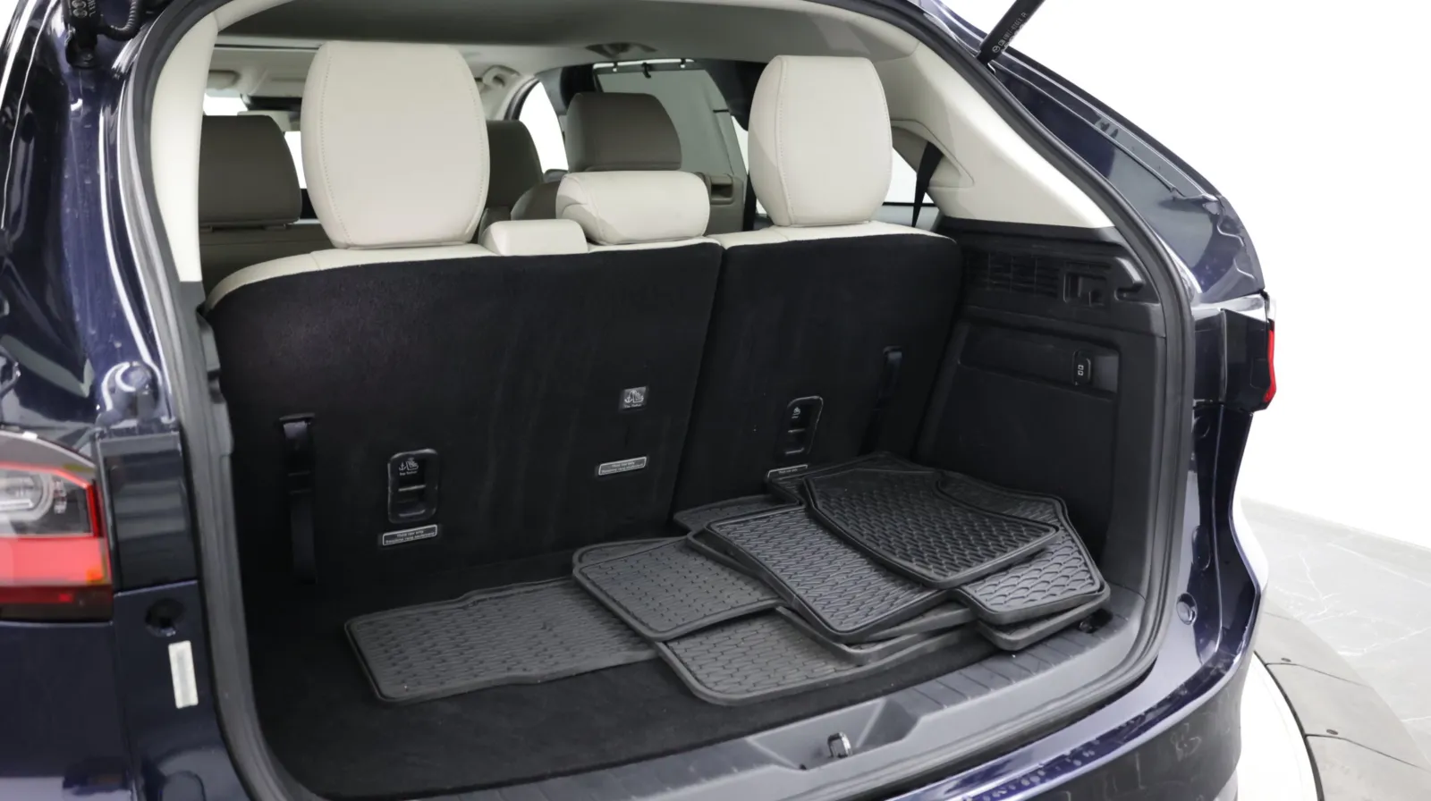 Mazda CX-90 photo 34