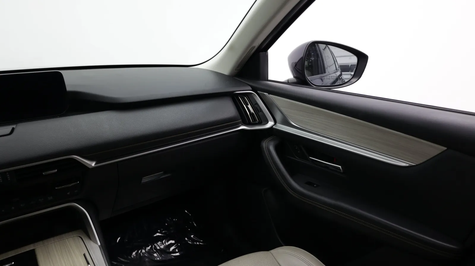 Mazda CX-90 photo 31