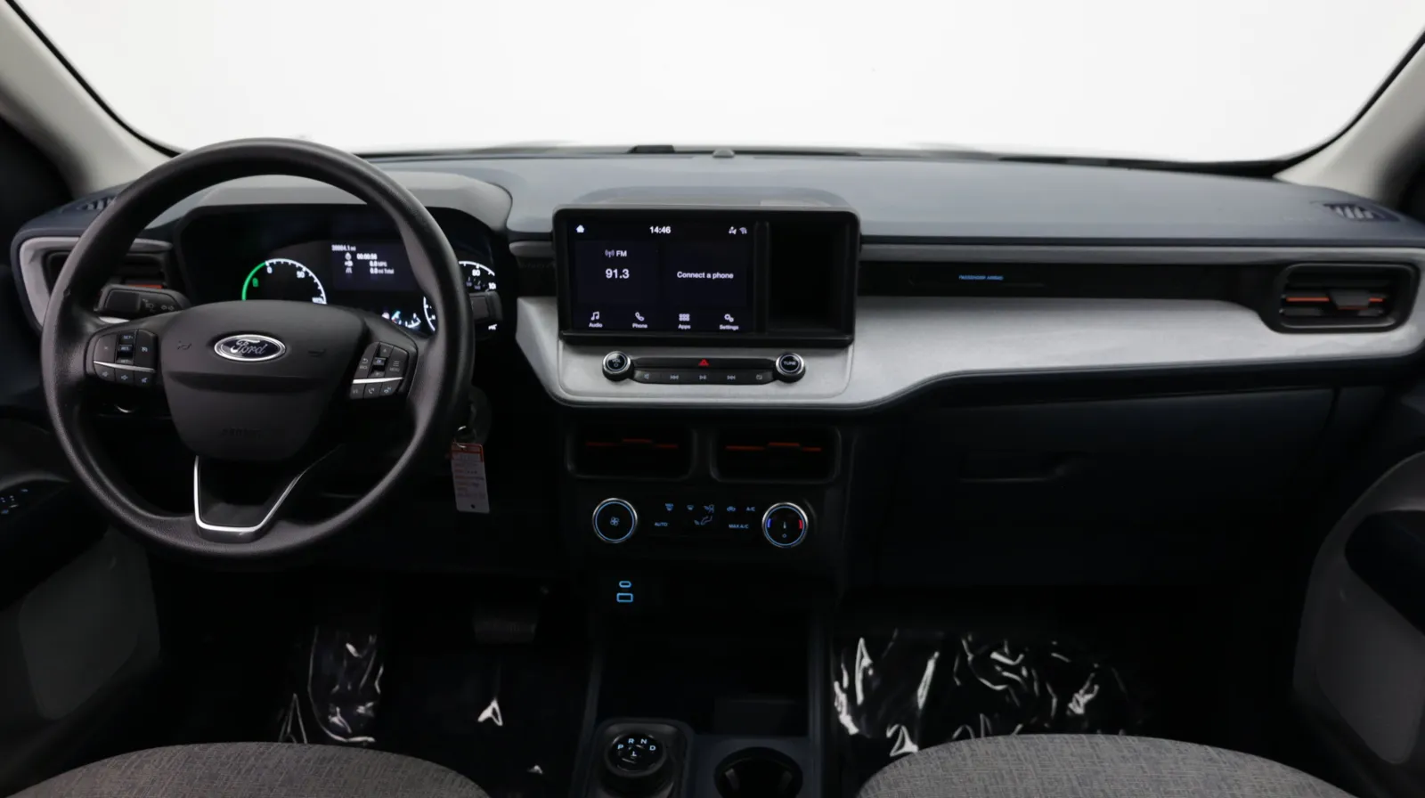 Ford Maverick photo 35