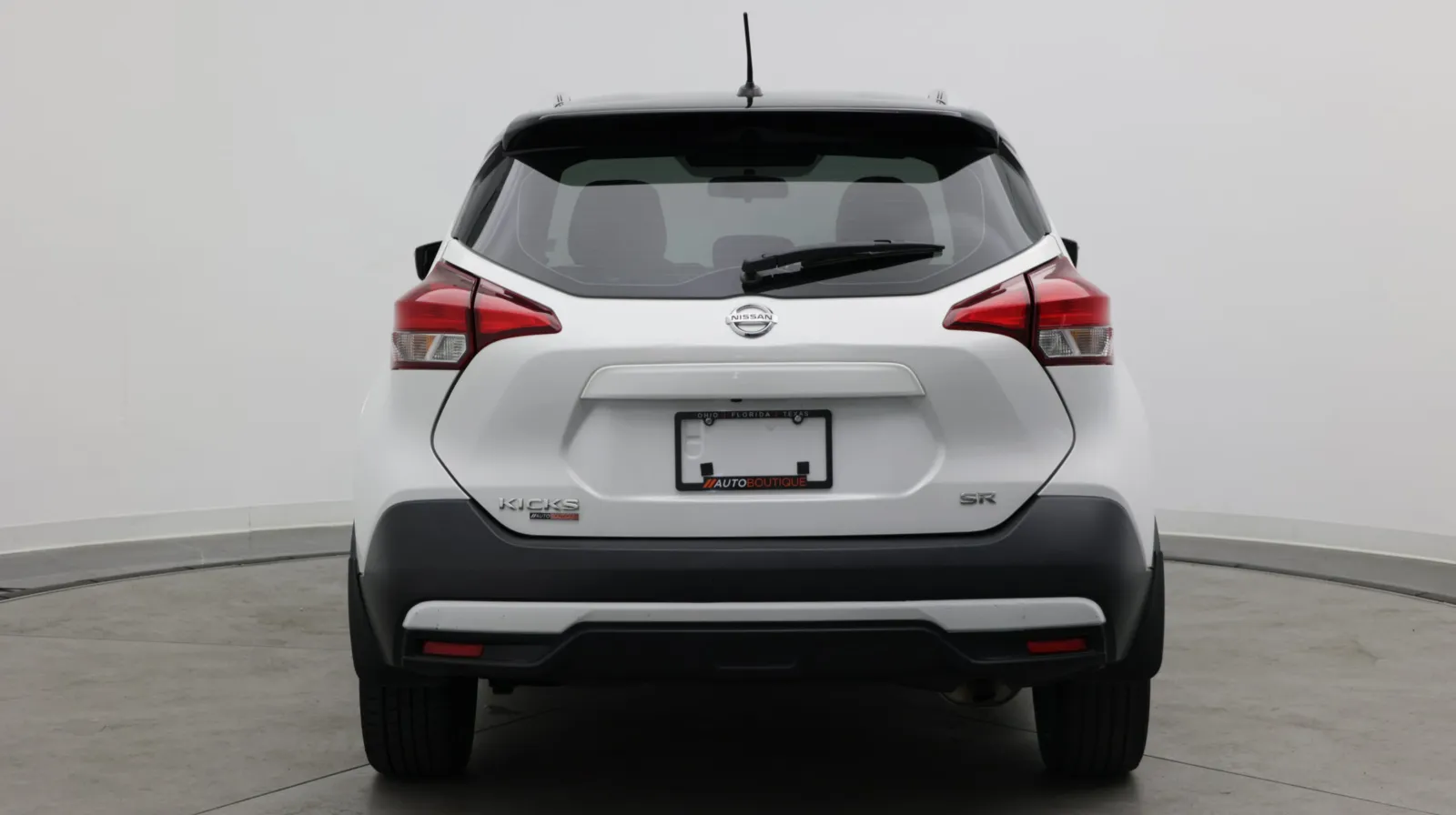Nissan Kicks photo 6