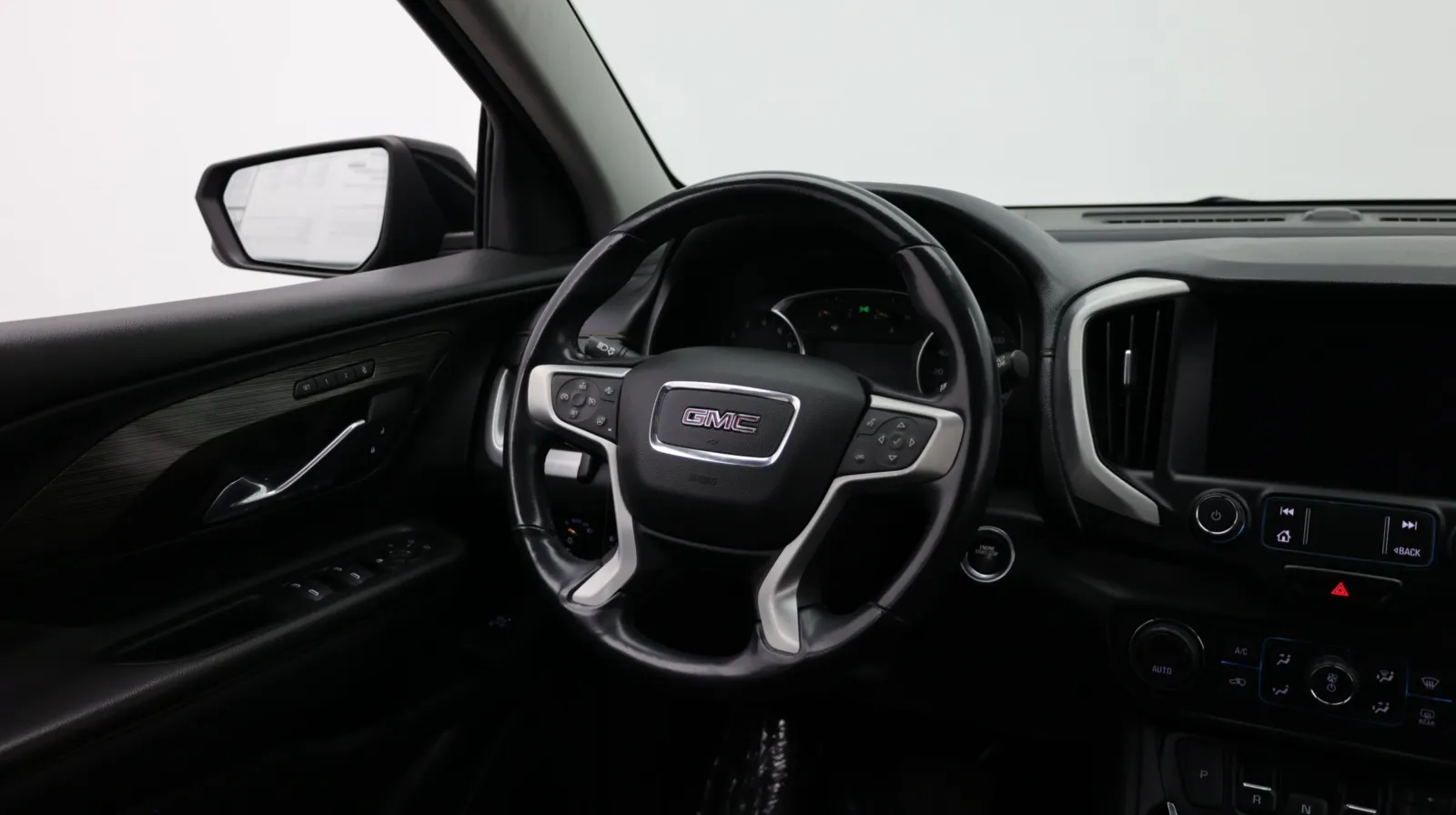 GMC Terrain photo 27