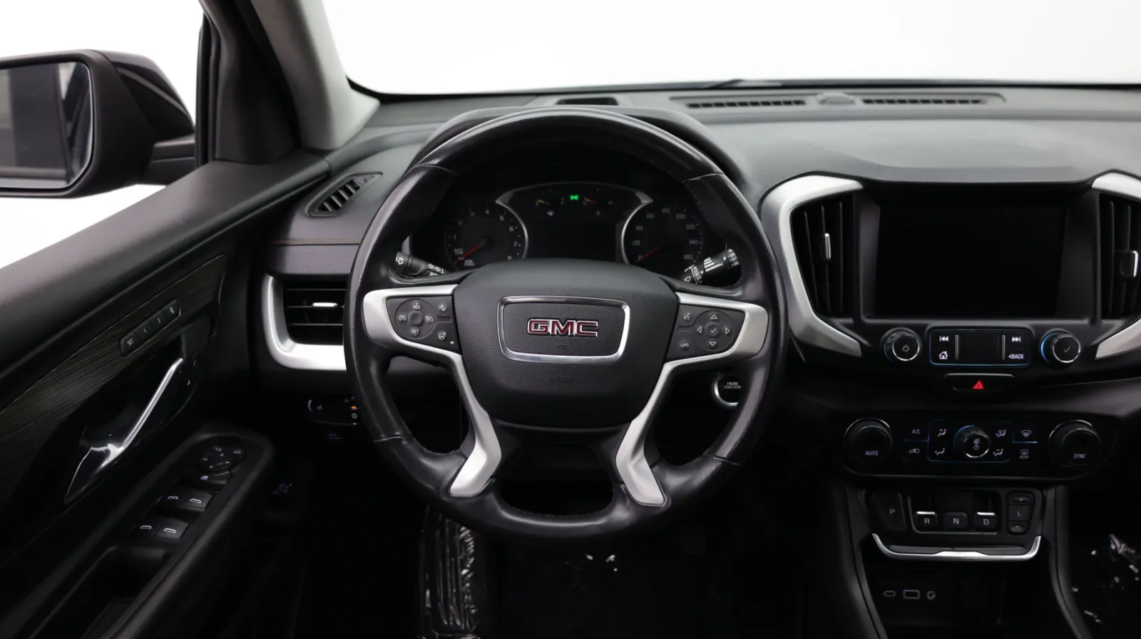GMC Terrain photo 26