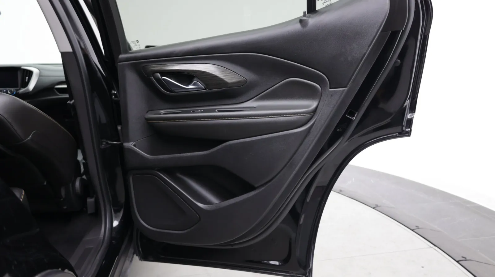 GMC Terrain photo 32