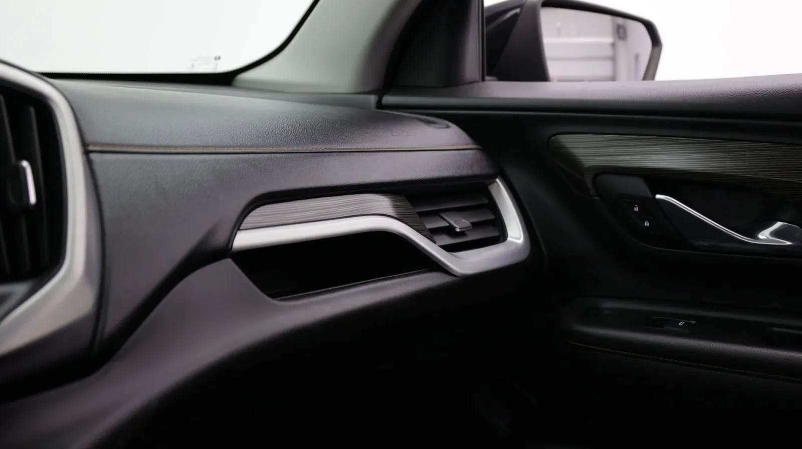 GMC Terrain photo 23