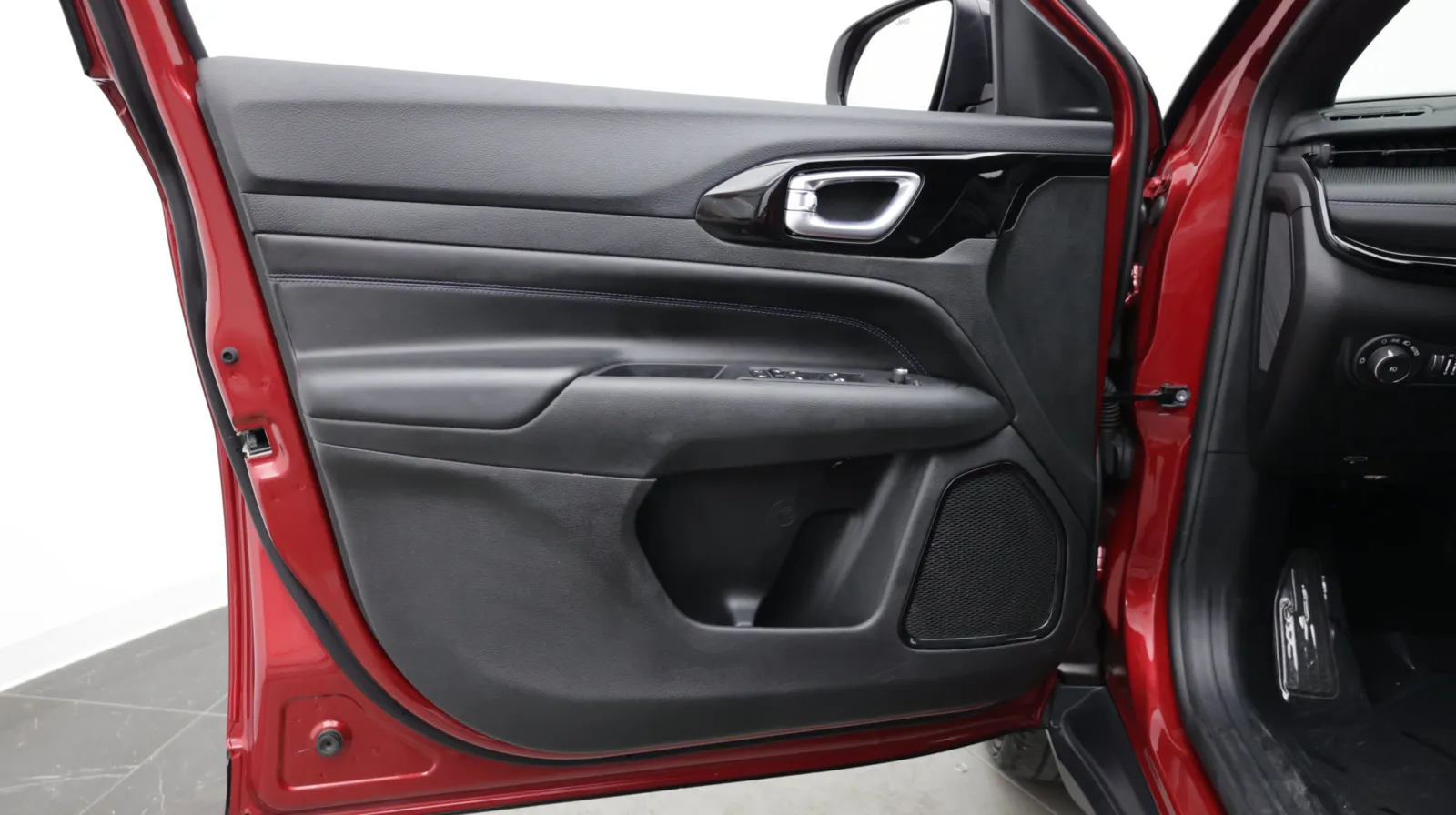 Jeep Compass photo 17