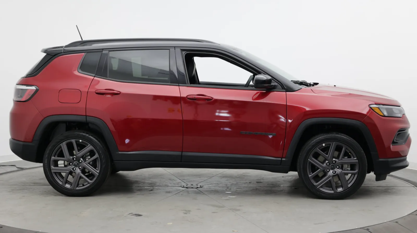 Jeep Compass photo 8