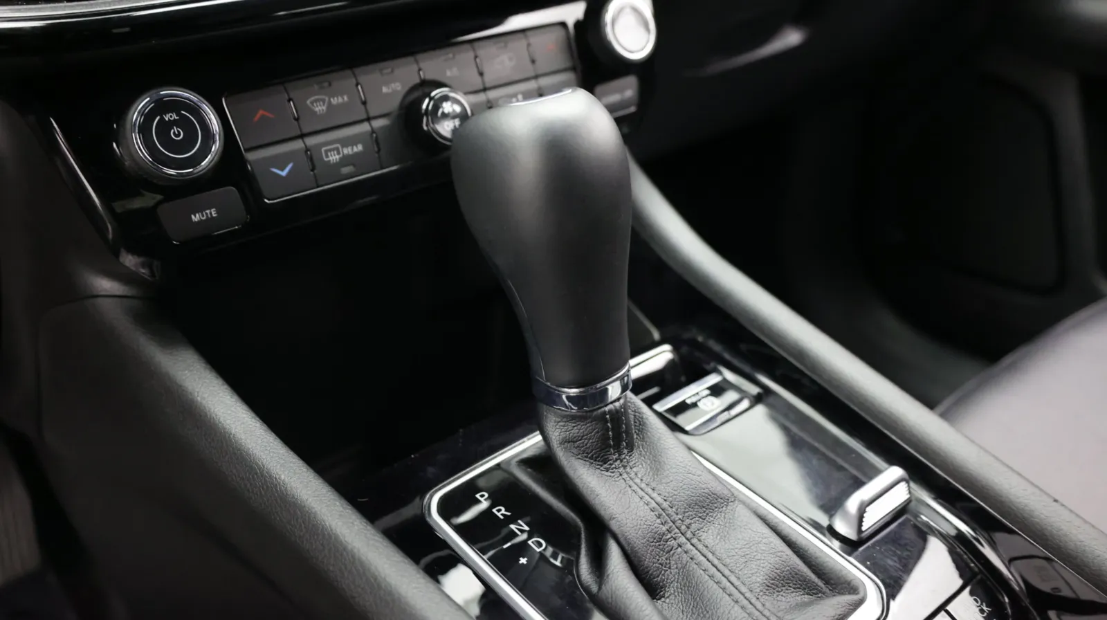 Jeep Compass photo 23