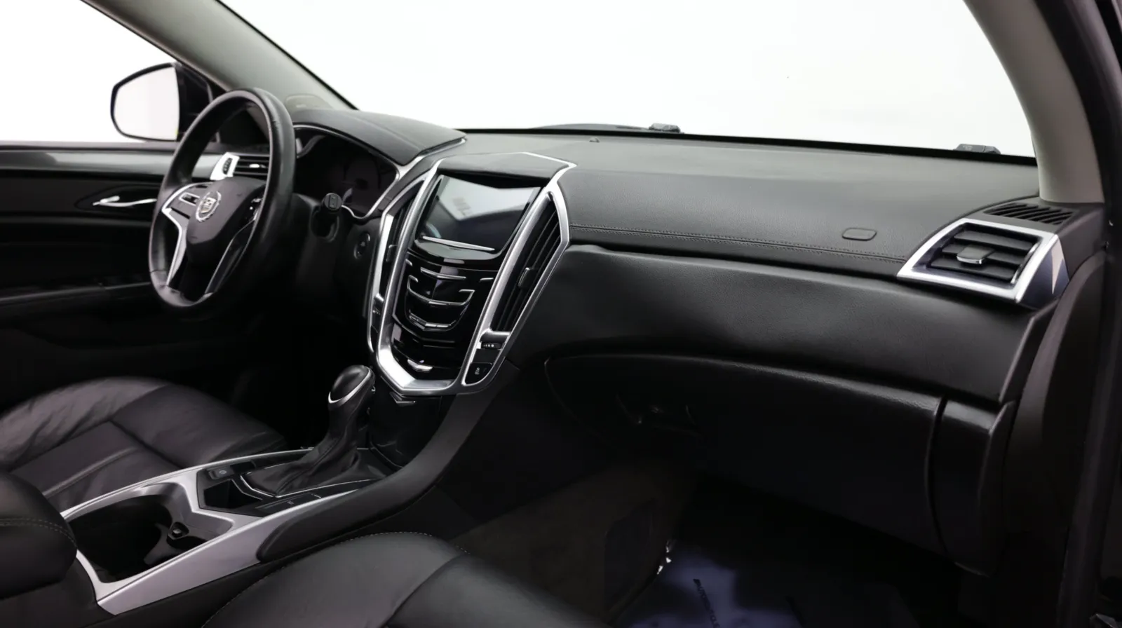 Cadillac SRX photo 32
