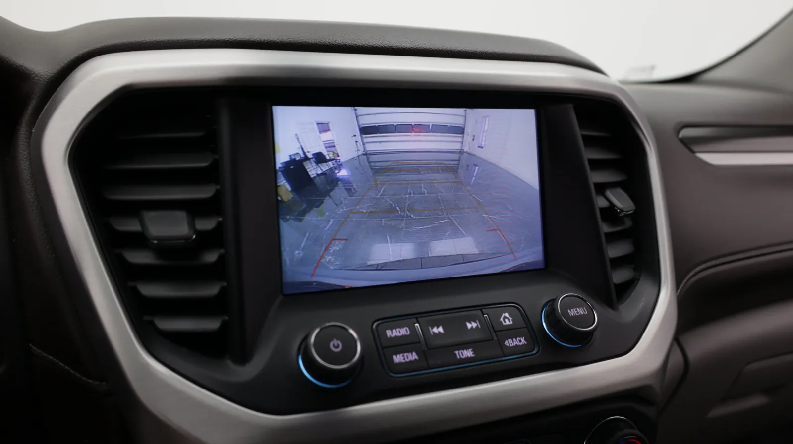 GMC Acadia photo 26