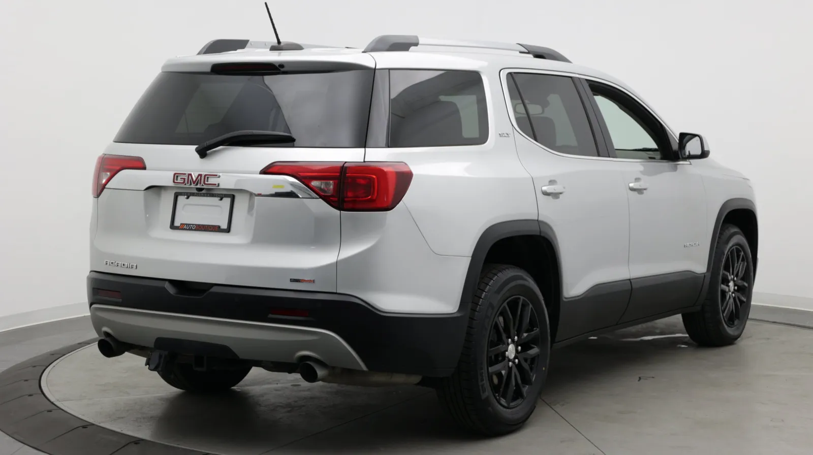 GMC Acadia photo 7