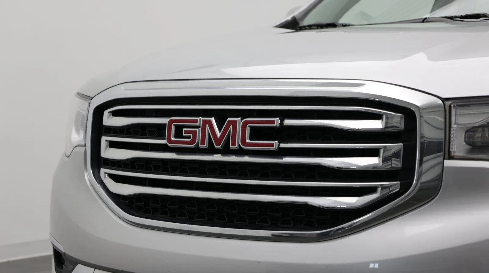 GMC Acadia photo 9