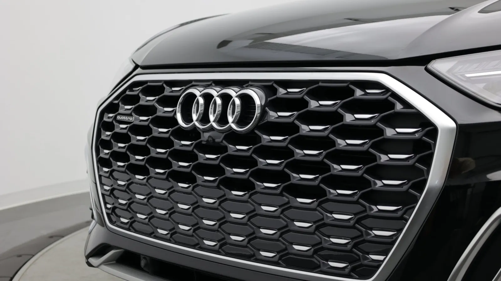 Audi Q5 photo 9
