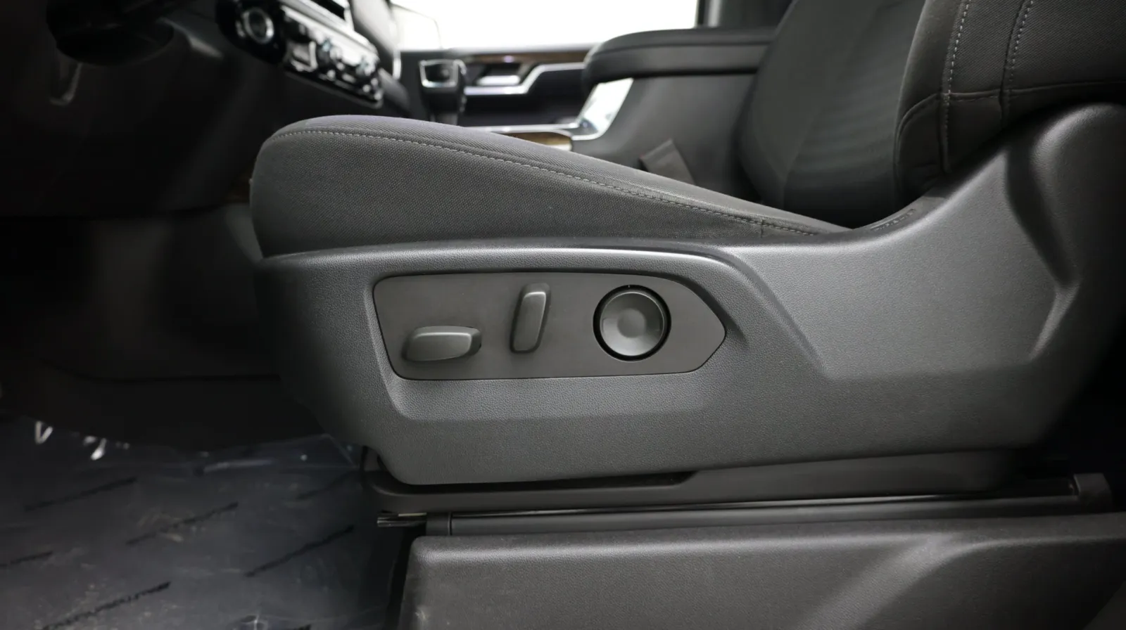 GMC Sierra photo 16