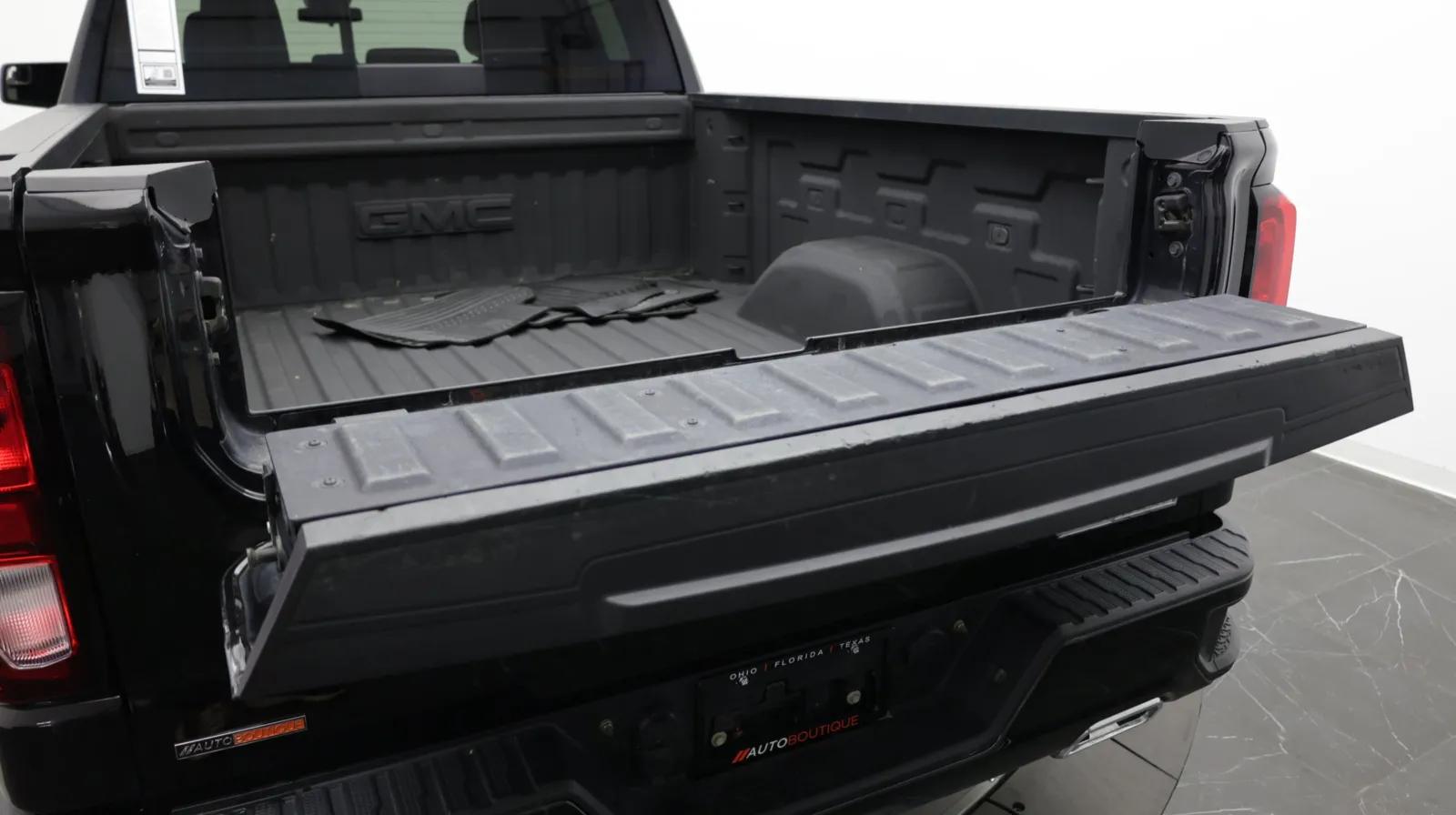 GMC Sierra photo 33
