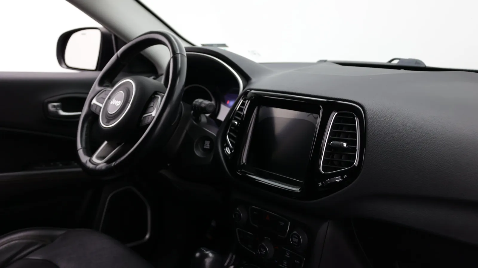 Jeep Compass photo 36