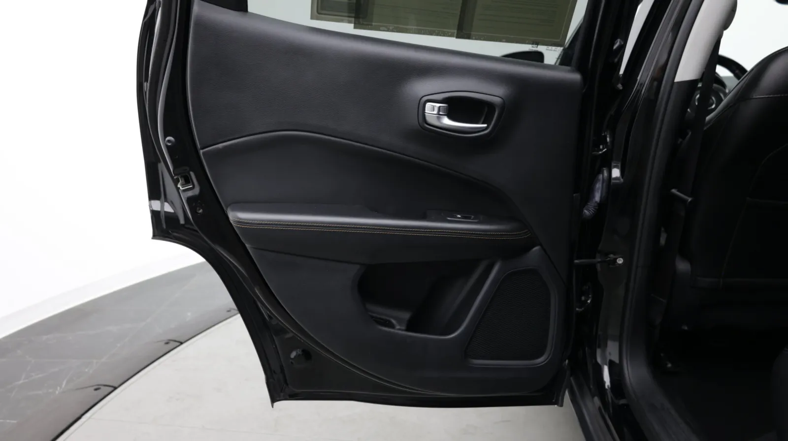 Jeep Compass photo 27