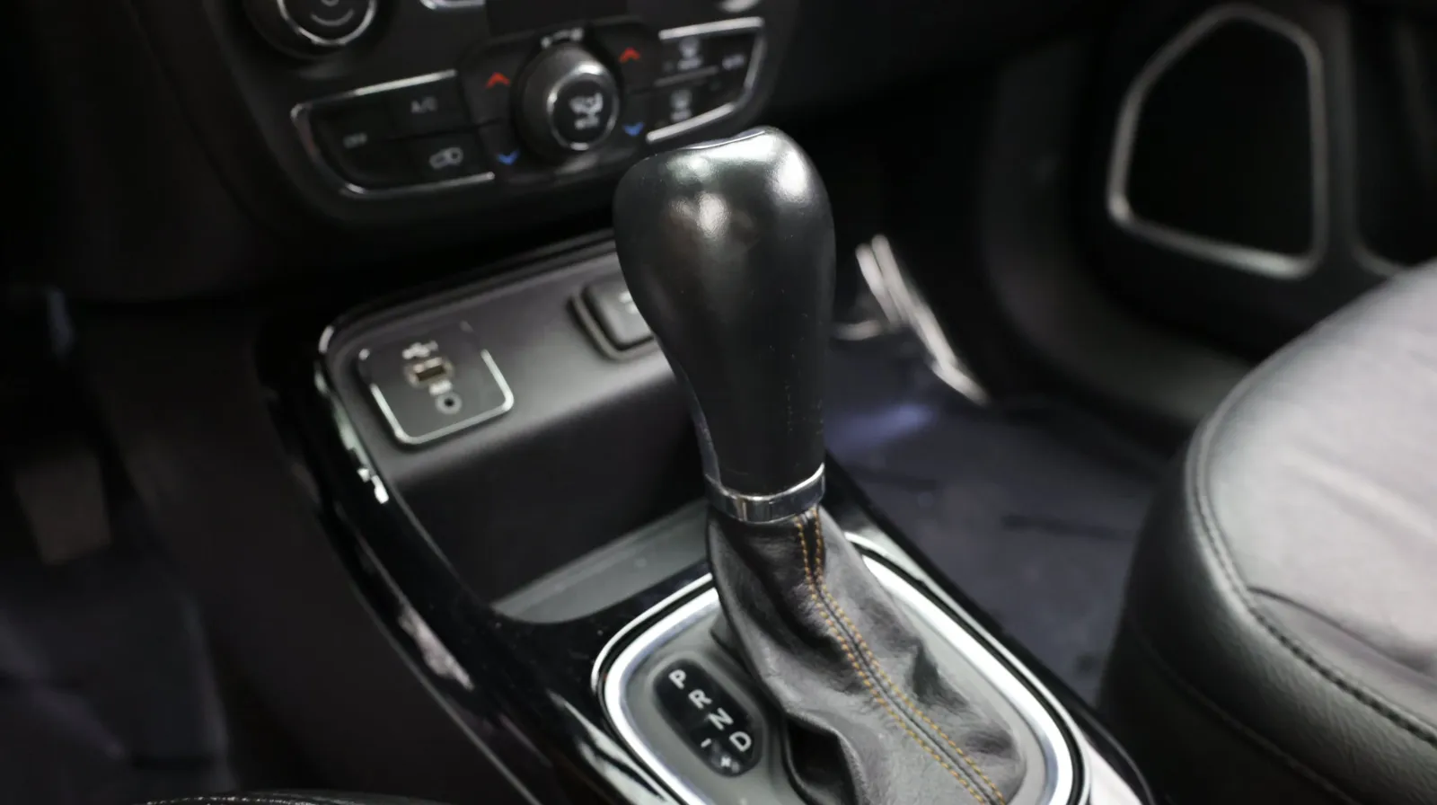Jeep Compass photo 19