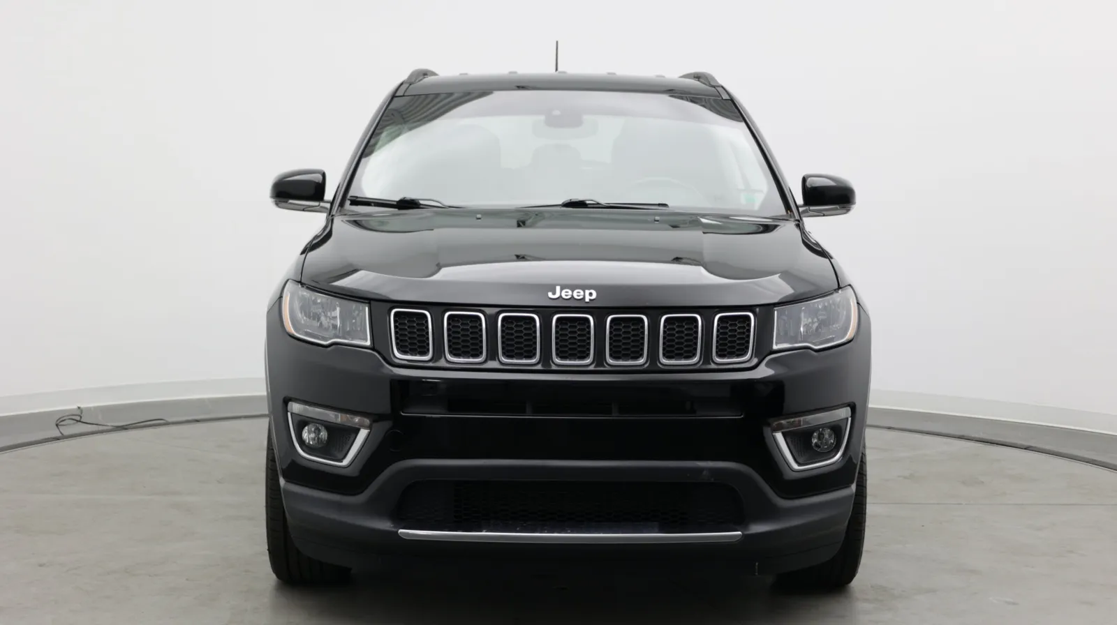 Jeep Compass photo 2
