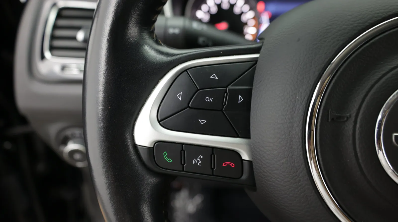 Jeep Compass photo 24
