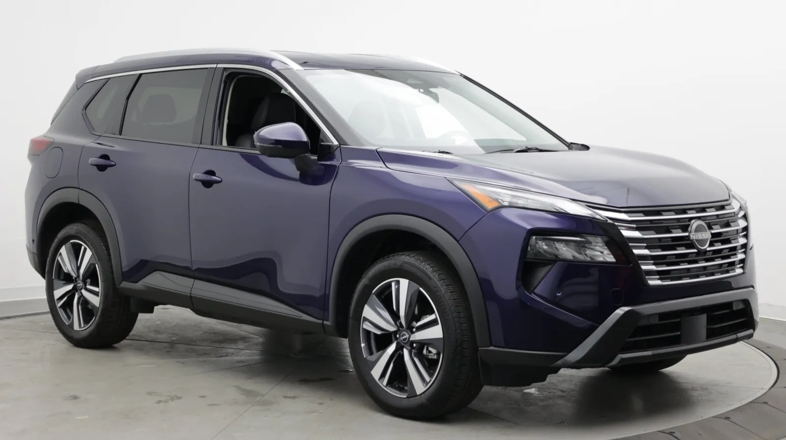 Nissan Rogue photo 3