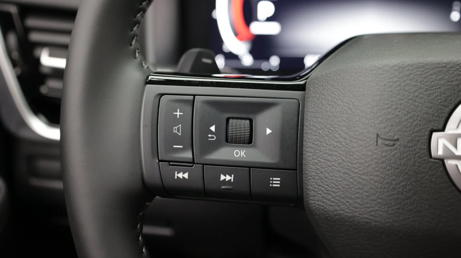 Nissan Rogue photo 26