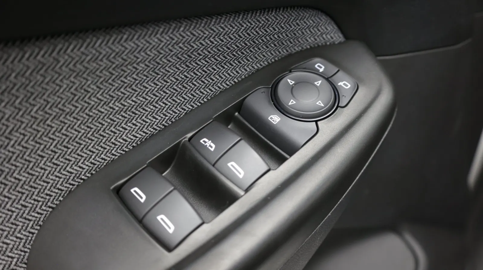 Chevrolet Trailblazer photo 14